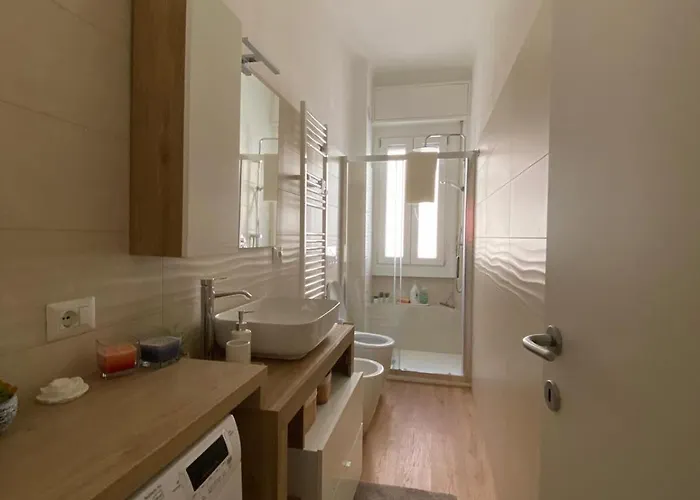 Golden House Arbe * Milan